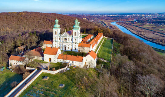 HOTEL DWÒR SIERAKÒW Dobczyce