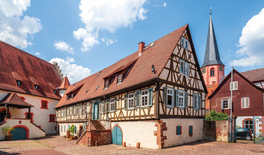 HOTEL RESTAURANT CAFÉ ZUM WEISSEN LAMM Oberzent