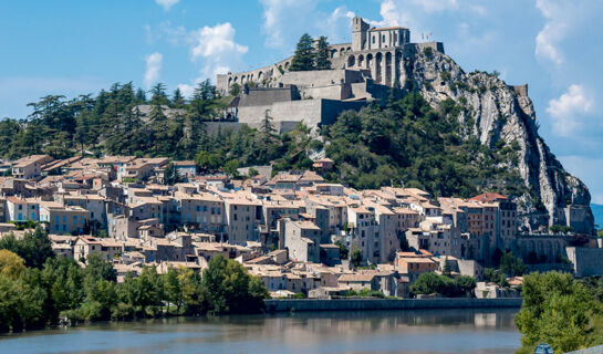 HÔTEL-RESTAURANT LA LAUZETANE Le Lauzet-Ubaye