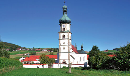 VILLAGE HOTEL BAYERISCHER WALD Neukirchen (BA)