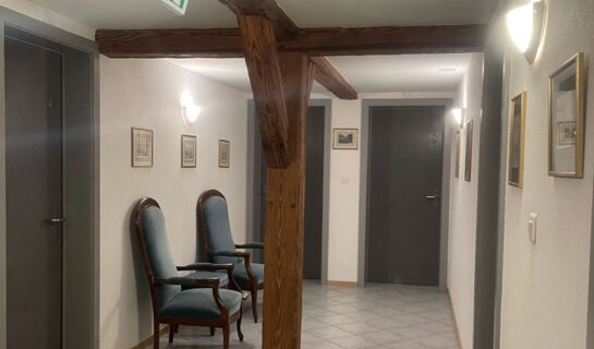 HÔTEL DE LA CIGOGNE (B&B) Miécourt