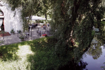 LAND-GUT-HOTEL WEISSER SCHWAN Zossen