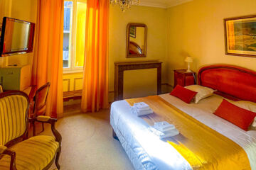 HÔTEL CONTINENTAL (B&B) Evian-les-Bains